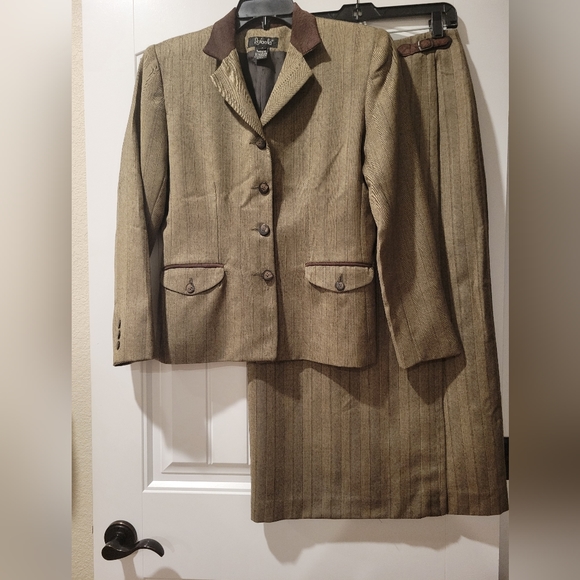 Rafaella 100% pure wool skirt suit set - Picture 8 of 11